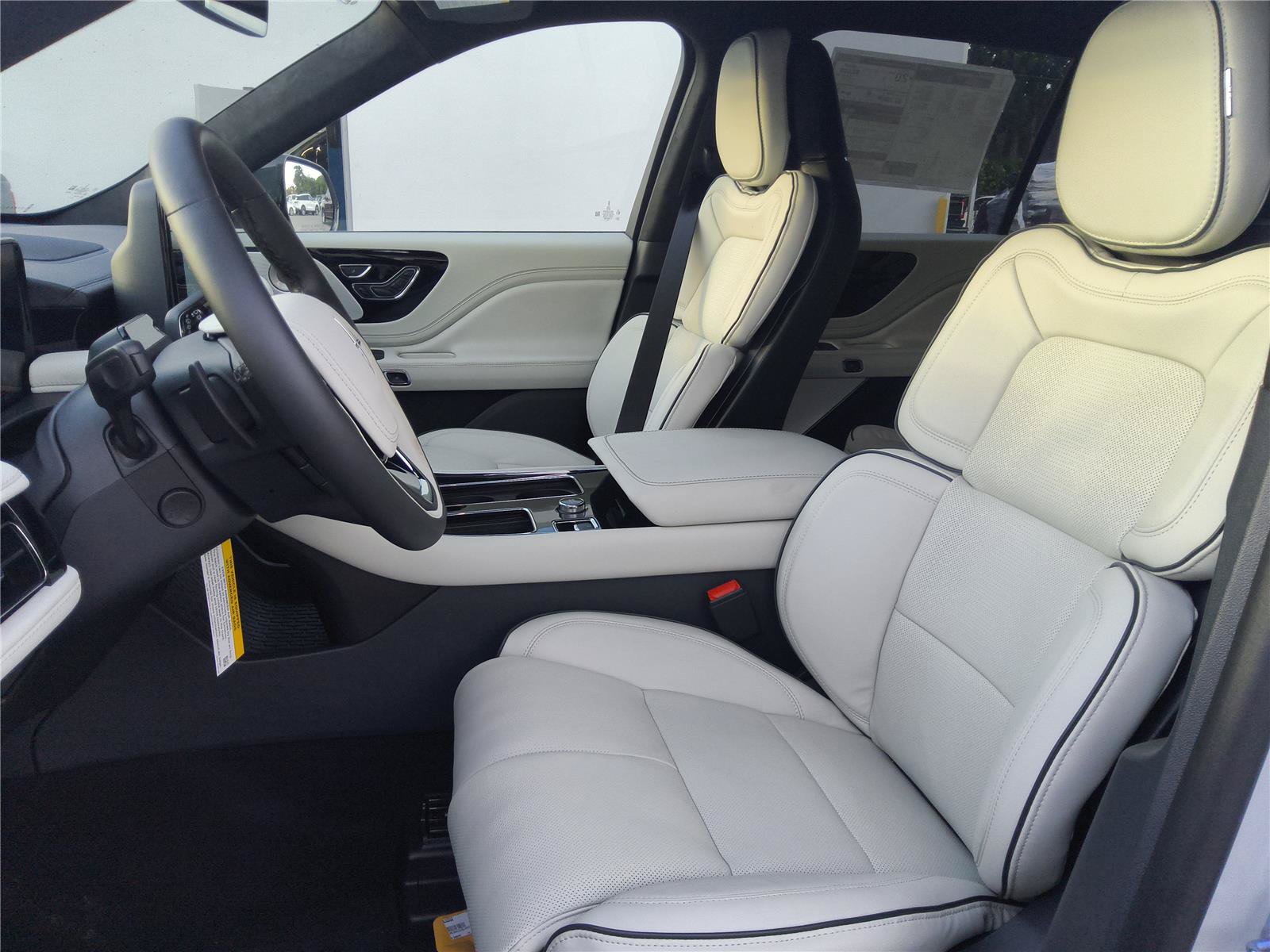 New 2027 Lincoln Aviator Black Label w/ Black Label Special Edition AWD/4WD image 14