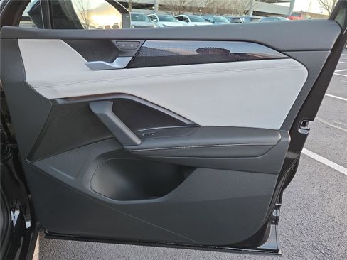 New 2026 Volkswagen Tiguan SE image 26