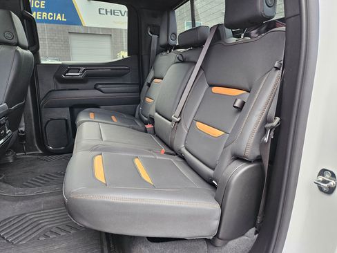 Used 2023 GMC Sierra 1500 AT4 w/ AT4 Preferred Package image 28