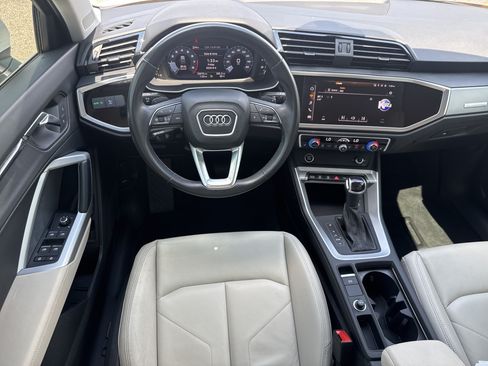 Used 2023 Audi Q3 2.0T Premium w/ Convenience Package AWD/4WD image 7