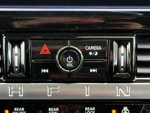 New 2026 Nissan Pathfinder Platinum AWD/4WD image 25