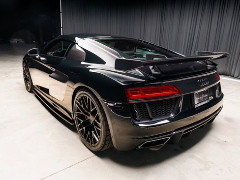 Used 2017 Audi R8 V10 w/ 20" Wheel Package image 13