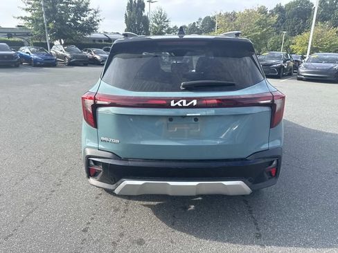 Certified 2025 Kia Seltos S FWD image 5