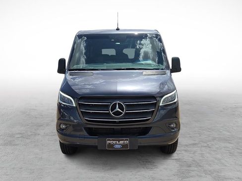 Used 2021 Mercedes-Benz Sprinter 2500 image 3