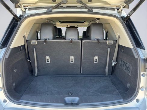 Used 2022 Nissan Pathfinder SL w/ SL Premium Package FWD image 27