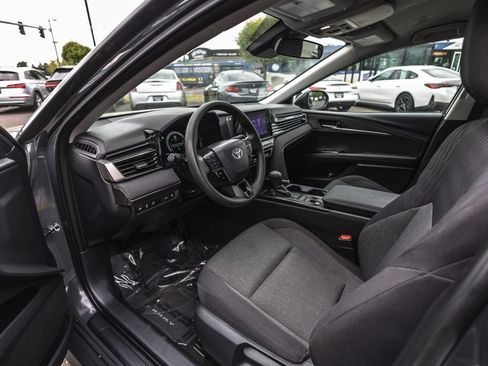 Used 2025 Toyota Camry LE FWD image 18