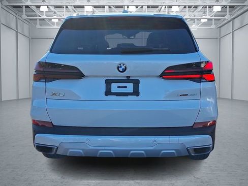 Certified 2025 BMW X5 xDrive40i w/ Parking Assistance Package image 5