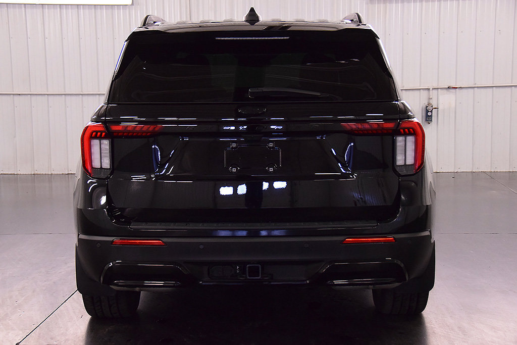 Used 2025 Ford Explorer ST-Line w/ Premium Package AWD/4WD image 6
