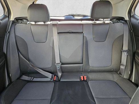 Certified 2022 Buick Encore GX Select w/ Sport Touring Package image 17