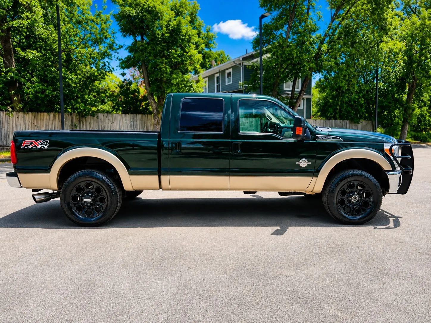 Used 2012 Ford F250 Lariat w/ Lariat Interior Pkg AWD/4WD image 4