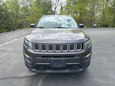 Used 2020 Jeep Compass Latitude w/ Cold Weather Group FWD image 8