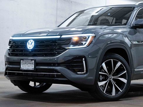 New 2026 Volkswagen Atlas SEL Premium R-Line AWD/4WD image 2