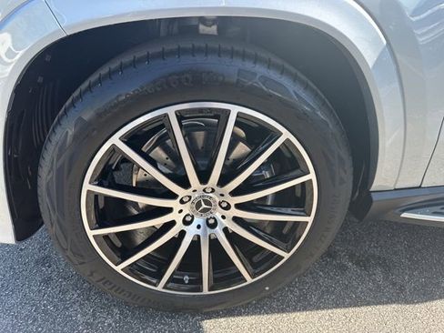 New 2026 Mercedes-Benz GLS 450 4MATIC image 11