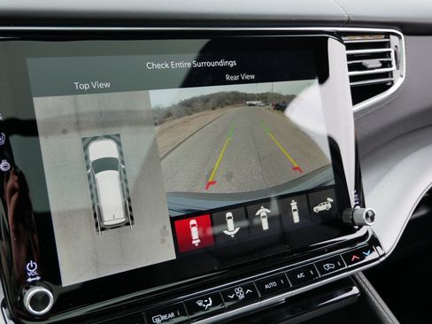 New 2026 Jeep Grand Wagoneer Limited AWD/4WD image 19