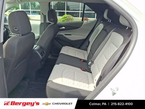 Used 2021 Chevrolet Equinox LS w/ LS Convenience Package AWD/4WD image 12