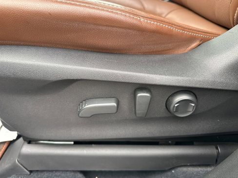 Used 2021 Subaru Ascent Touring w/ Popular Package #2A image 19