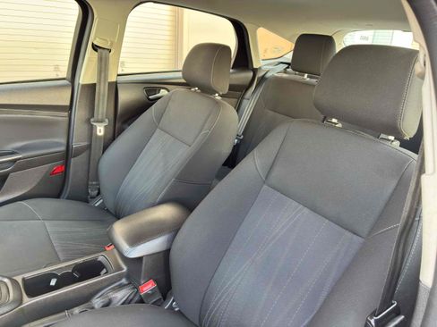 Used 2018 Ford Focus SE FWD image 39