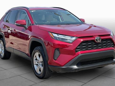 Used 2025 Toyota RAV4 XLE FWD image 3