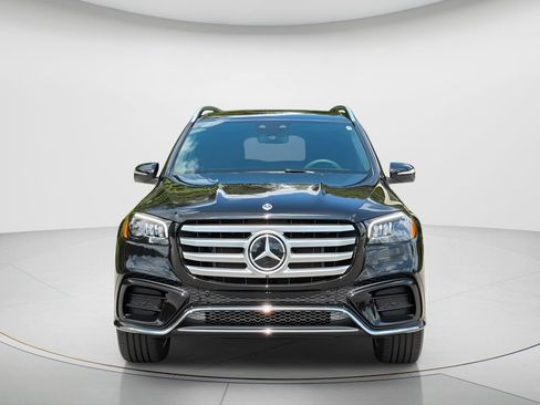 Used 2026 Mercedes-Benz GLS 580 4MATIC image 2