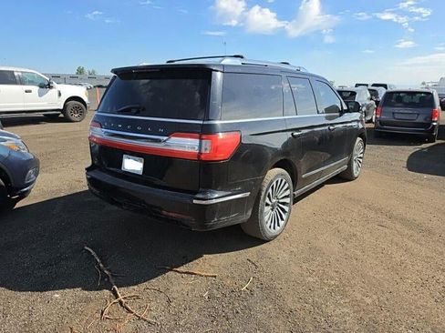 Used 2018 Lincoln Navigator Reserve w/ Technology Package AWD/4WD image 4