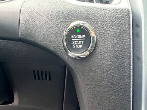 Used 2023 Ford Edge SEL w/ Convenience Package image 32