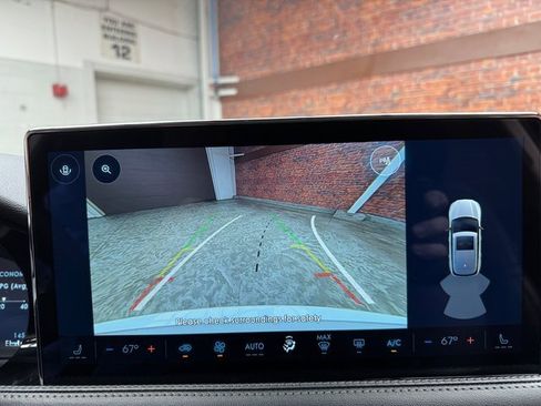 Used 2023 Lincoln Corsair AWD image 20