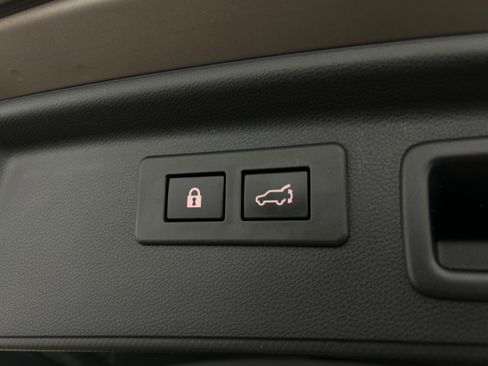 Used 2023 Subaru Forester Premium image 33