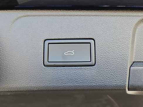 New 2026 Volkswagen Atlas SEL Premium R-Line image 7