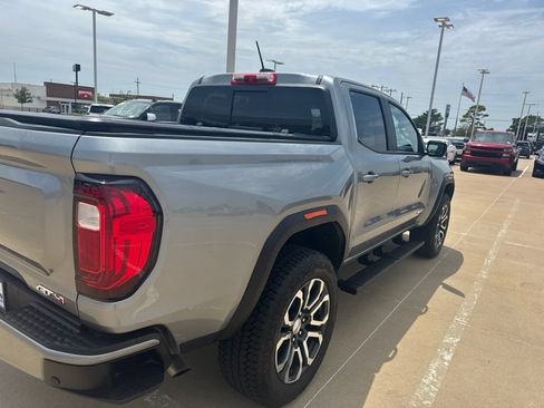 Used 2024 GMC Canyon AT4 w/ Technology Package AWD/4WD image 6