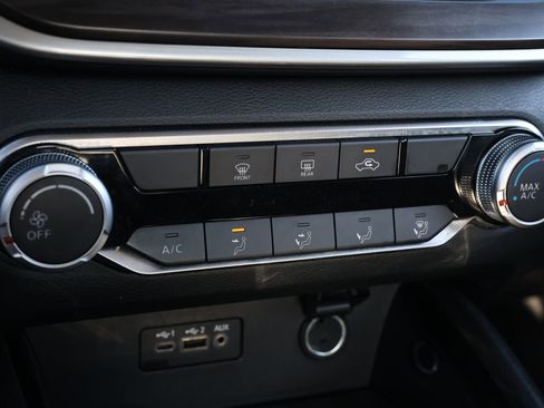 Used 2024 Nissan Altima 2.5 SV image 20