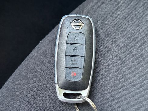 Used 2025 Nissan Sentra SV image 18