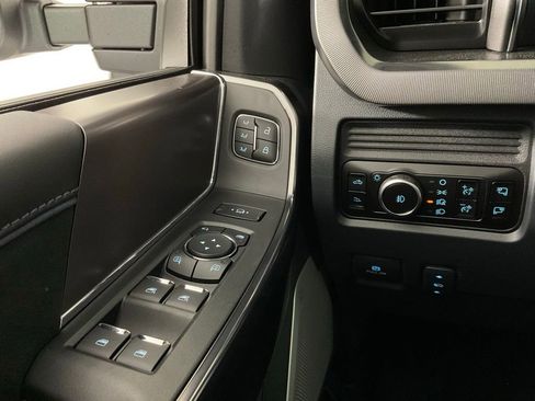 New 2026 Ford F250 Platinum image 21