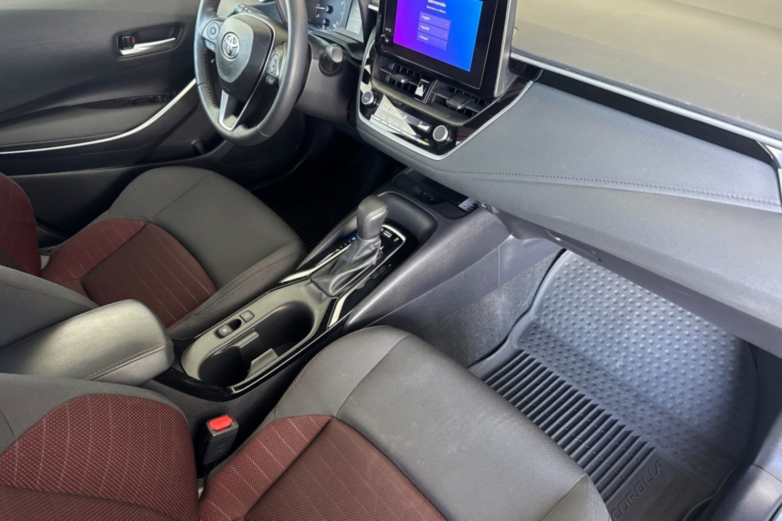 Certified 2024 Toyota Corolla SE w/ SE Premium Package FWD image 14
