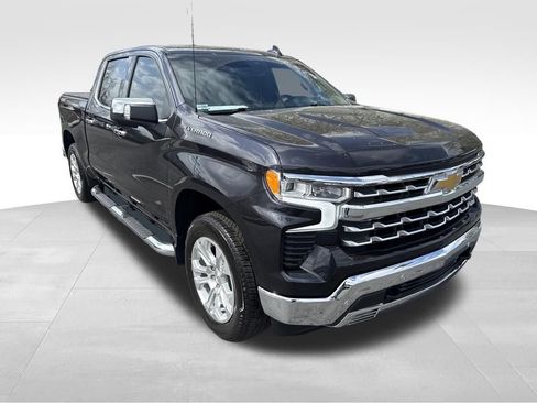 Used 2024 Chevrolet Silverado 1500 LTZ w/ Technology Package image 7