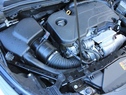 Used 2019 Chevrolet Cruze LT w/ LT Fleet Convenience Package image 24