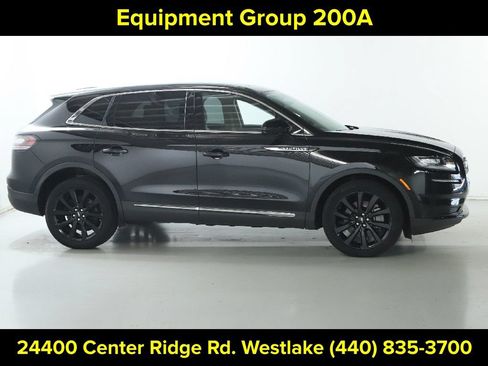 Used 2023 Lincoln Nautilus Reserve w/ Monochromatic Package AWD/4WD image 11