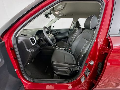 Certified 2023 Hyundai Venue Limited w/ Cargo Package image 22