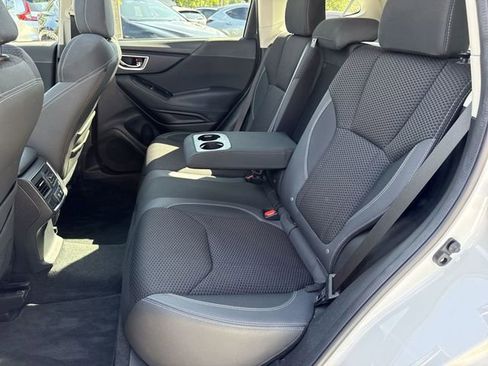 Used 2020 Subaru Forester Premium AWD/4WD image 23