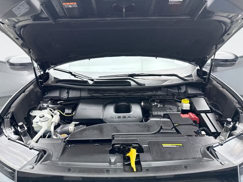 Used 2025 Nissan Murano SL AWD/4WD image 29