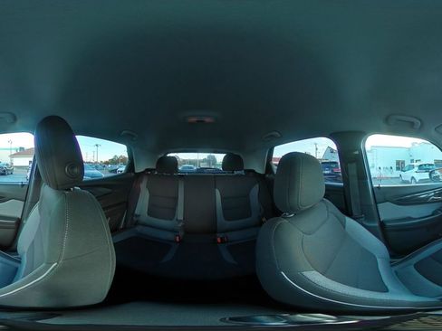 Used 2025 Chevrolet TrailBlazer LT image 40