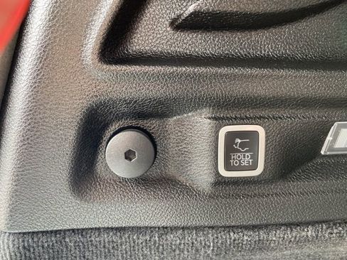 Certified 2022 Jeep Grand Cherokee L Overland w/ Luxury Tech Group IV image 17