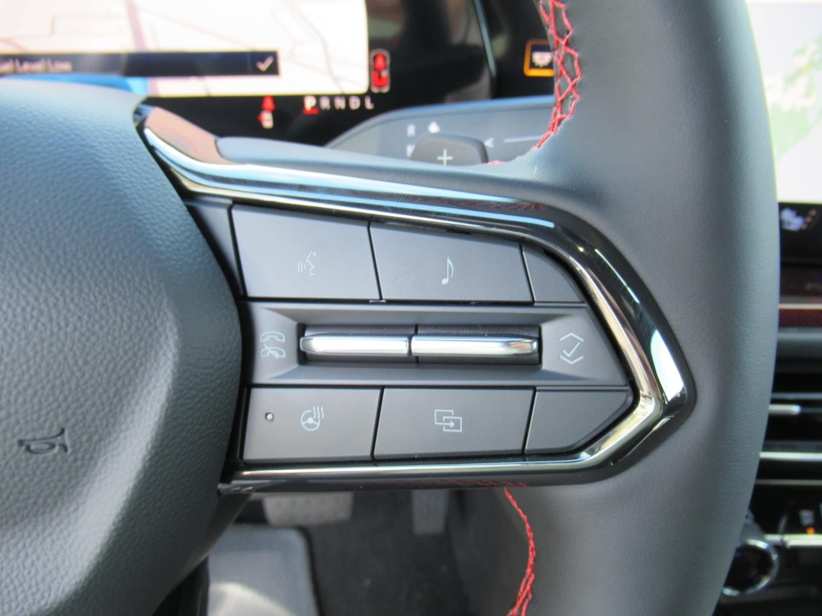 New 2027 Chevrolet Traverse RS FWD image 24