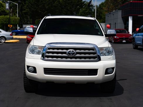 Used 2014 Toyota Sequoia Platinum AWD/4WD image 3