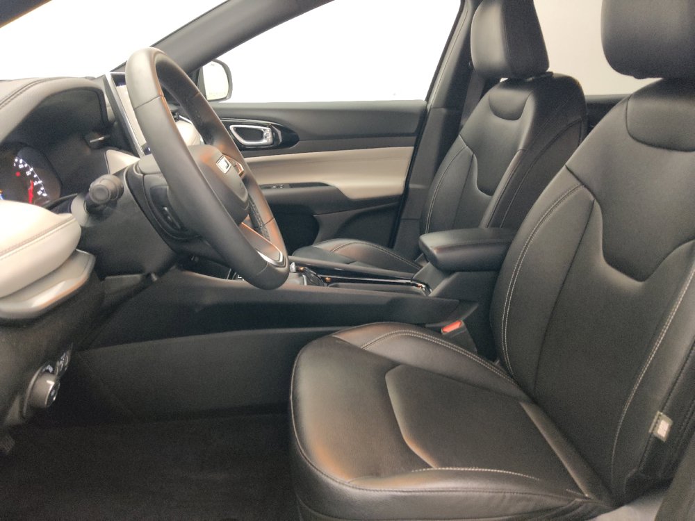 Used 2025 Jeep Compass Limited AWD/4WD image 17