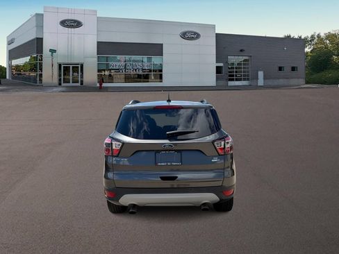 Used 2017 Ford Escape SE w/ Equipment Group 201A AWD/4WD image 8