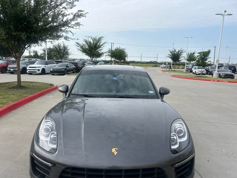 Used 2018 Porsche Macan AWD/4WD image 5