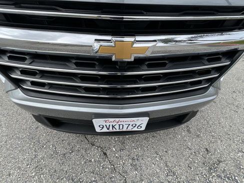 Used 2026 Chevrolet Traverse LT image 30