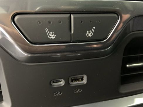 Used 2025 GMC Sierra 1500 SLT w/ SLT Premium Plus Package image 20