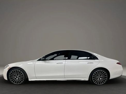 Used 2023 Mercedes-Benz S 580 4MATIC Sedan image 2