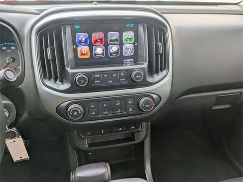 Used 2017 Chevrolet Colorado LT w/ Midnight Edition image 30